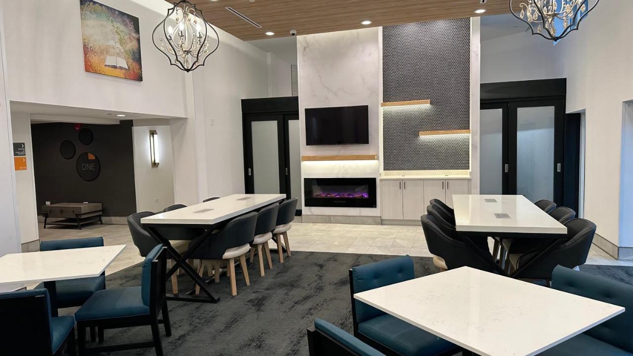فندق La Quinta By Wyndham Chicago O'Hare Airport روزمونت المظهر الخارجي الصورة